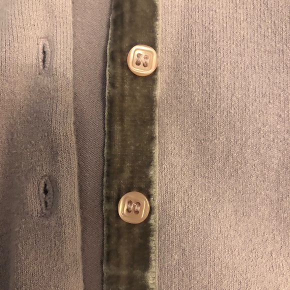 Classic 2 piece cardigan set with velvet detail - Picture 4 of 5